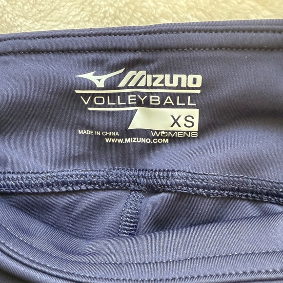 Mizuno NWT Volleyball Shorts - Size XS - Picture 7 of 10